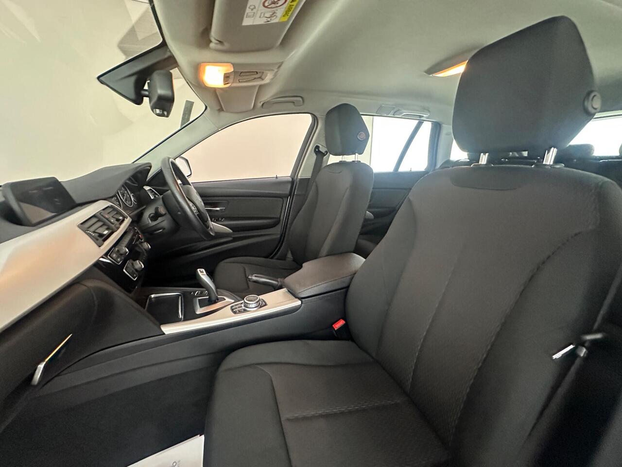 BMW 3 Series MV68EOA