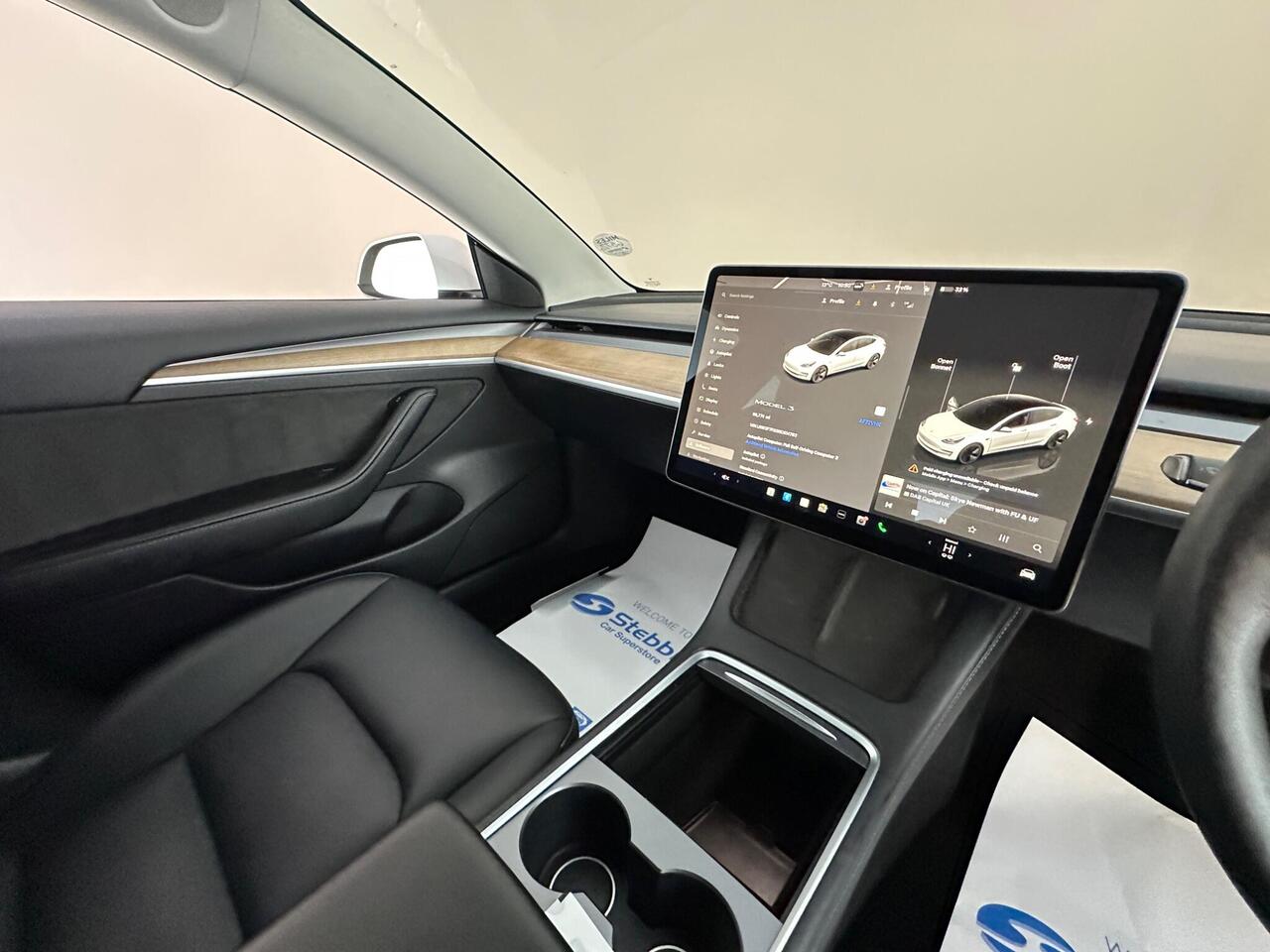 Tesla Model 3 AF72VHK