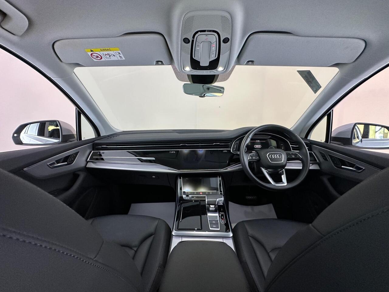Audi Q7 GX22WMM