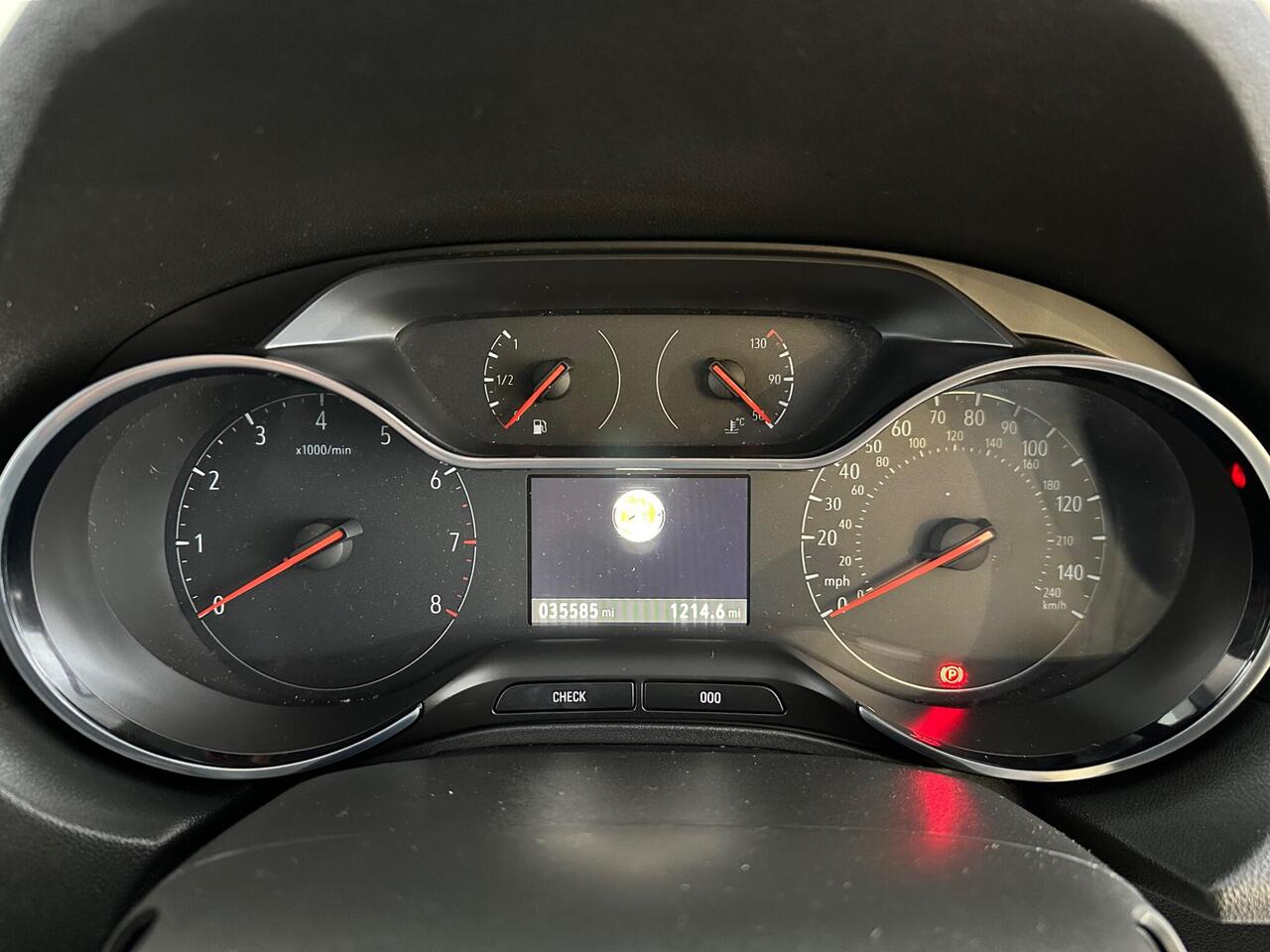 Vauxhall Grandland X DT69YHN