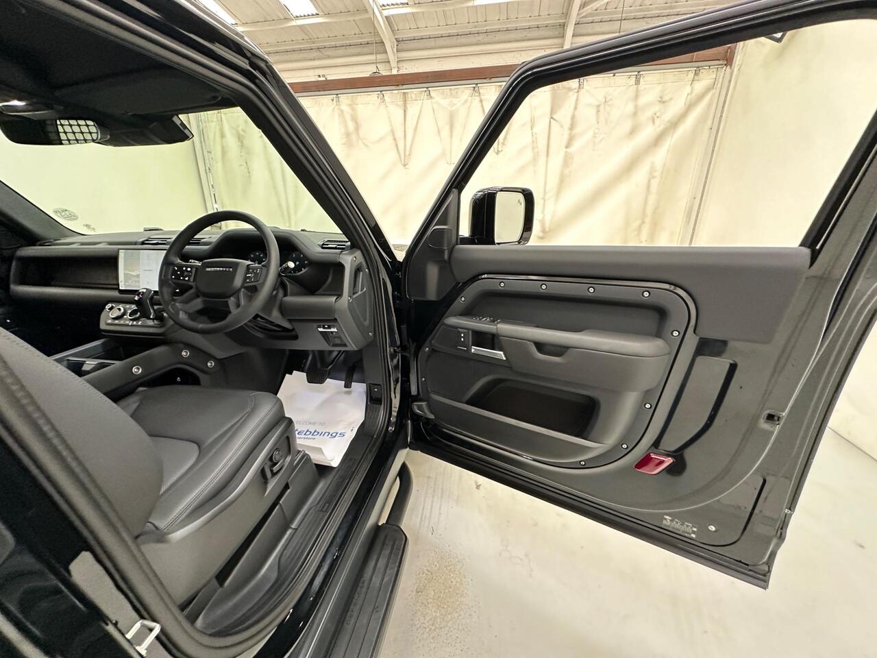 Land Rover Defender 90 HK25JCO