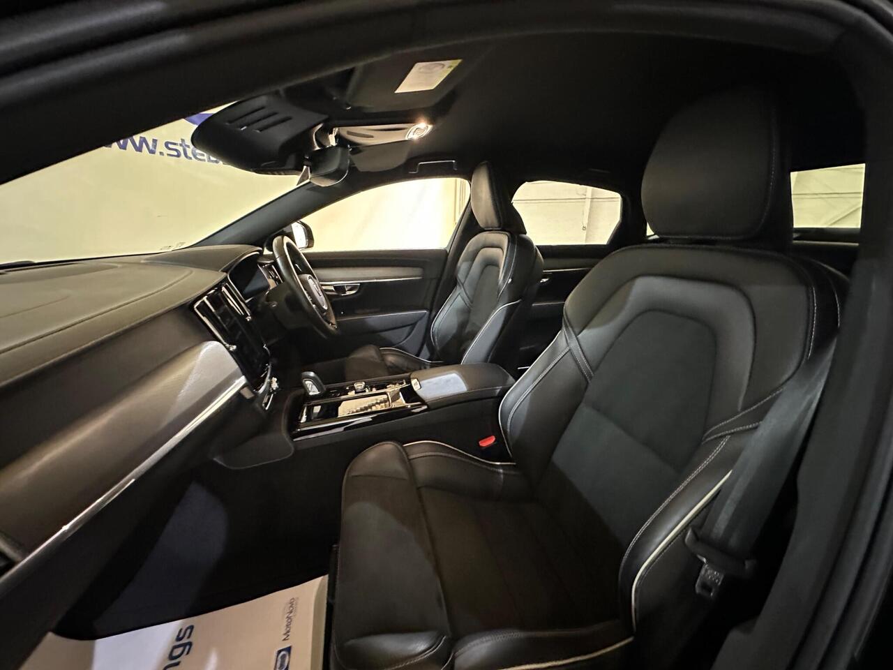 Volvo S90 YO21MJJ