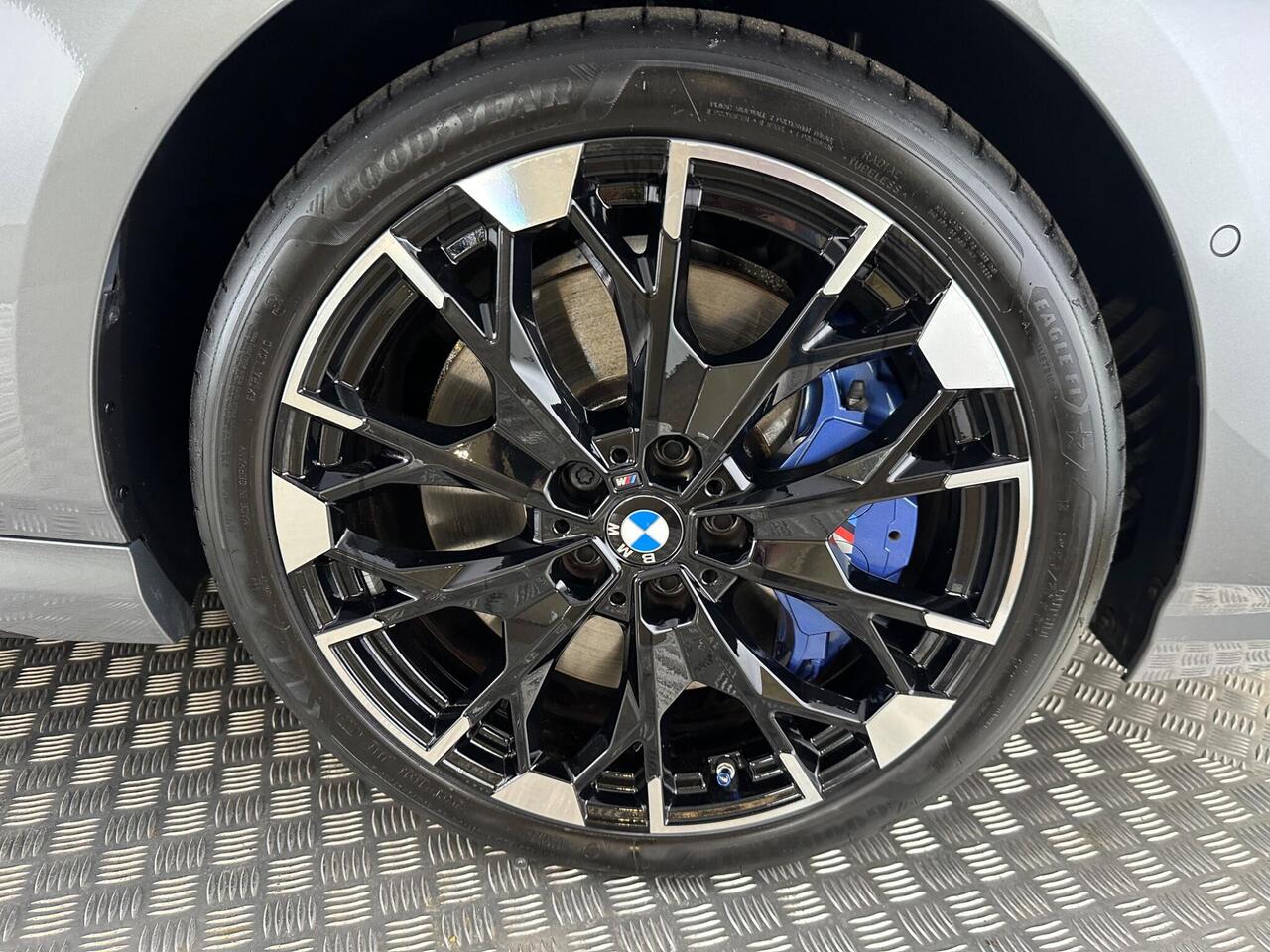 BMW 1 Series AK25JYJ