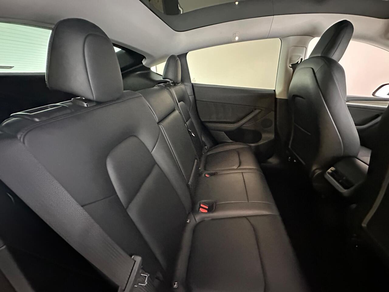 Tesla Model Y GJ22UHF