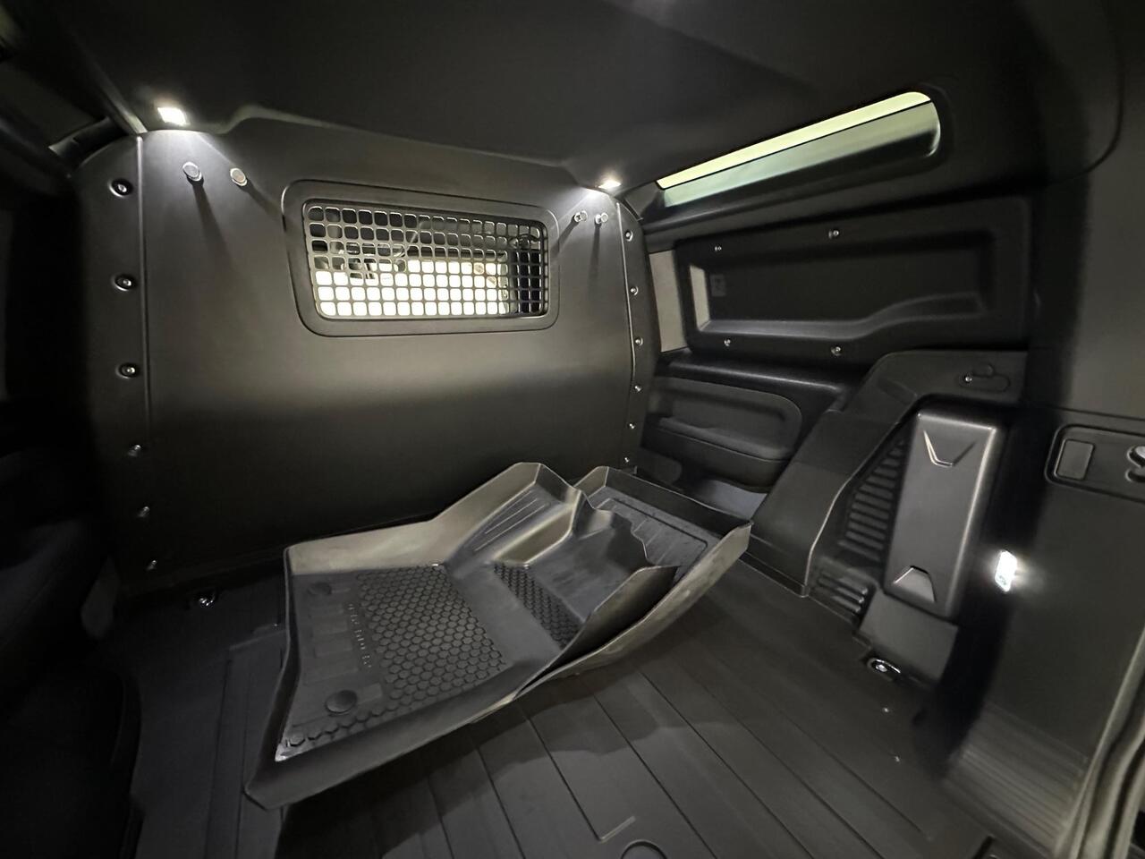 Land Rover Defender 90 HK25JCO