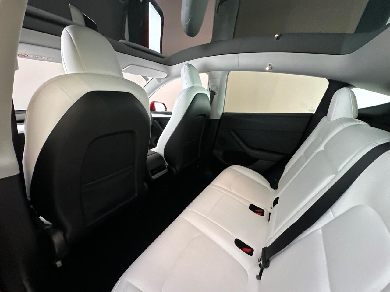 Tesla Model Y LB22LCT