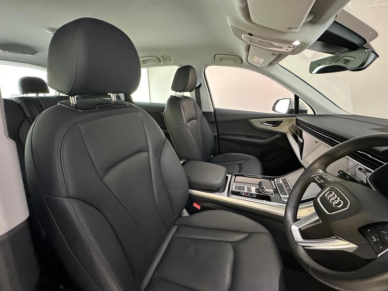 Audi Q7 GX22WMM