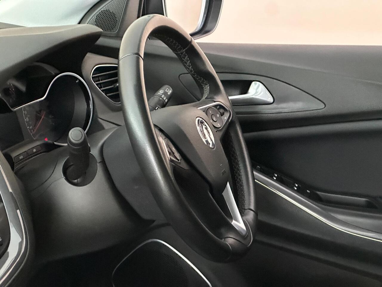 Vauxhall Grandland X SL69XEP