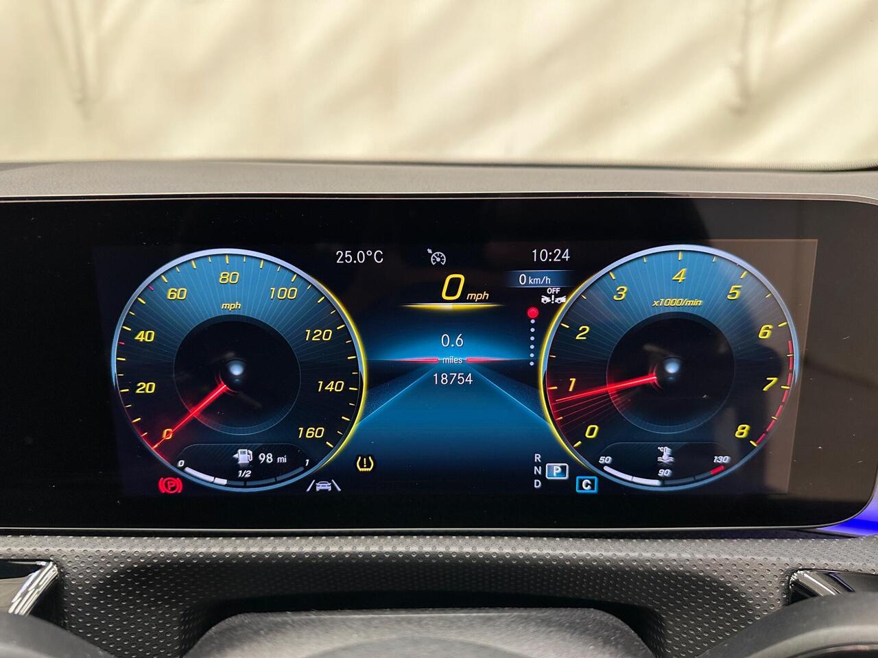 Mercedes-Benz CLA KW23MYY