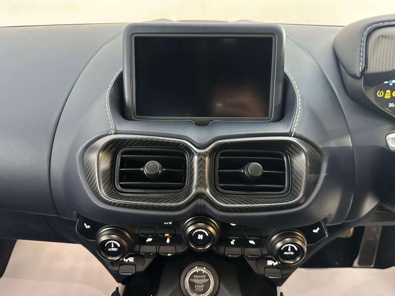 Aston Martin Vantage MV20UZG