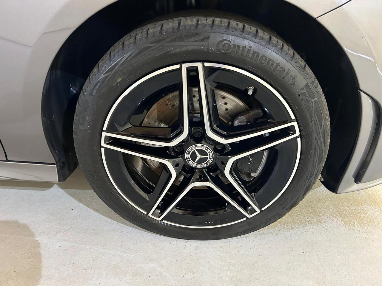 Mercedes-Benz CLA OV72KXF