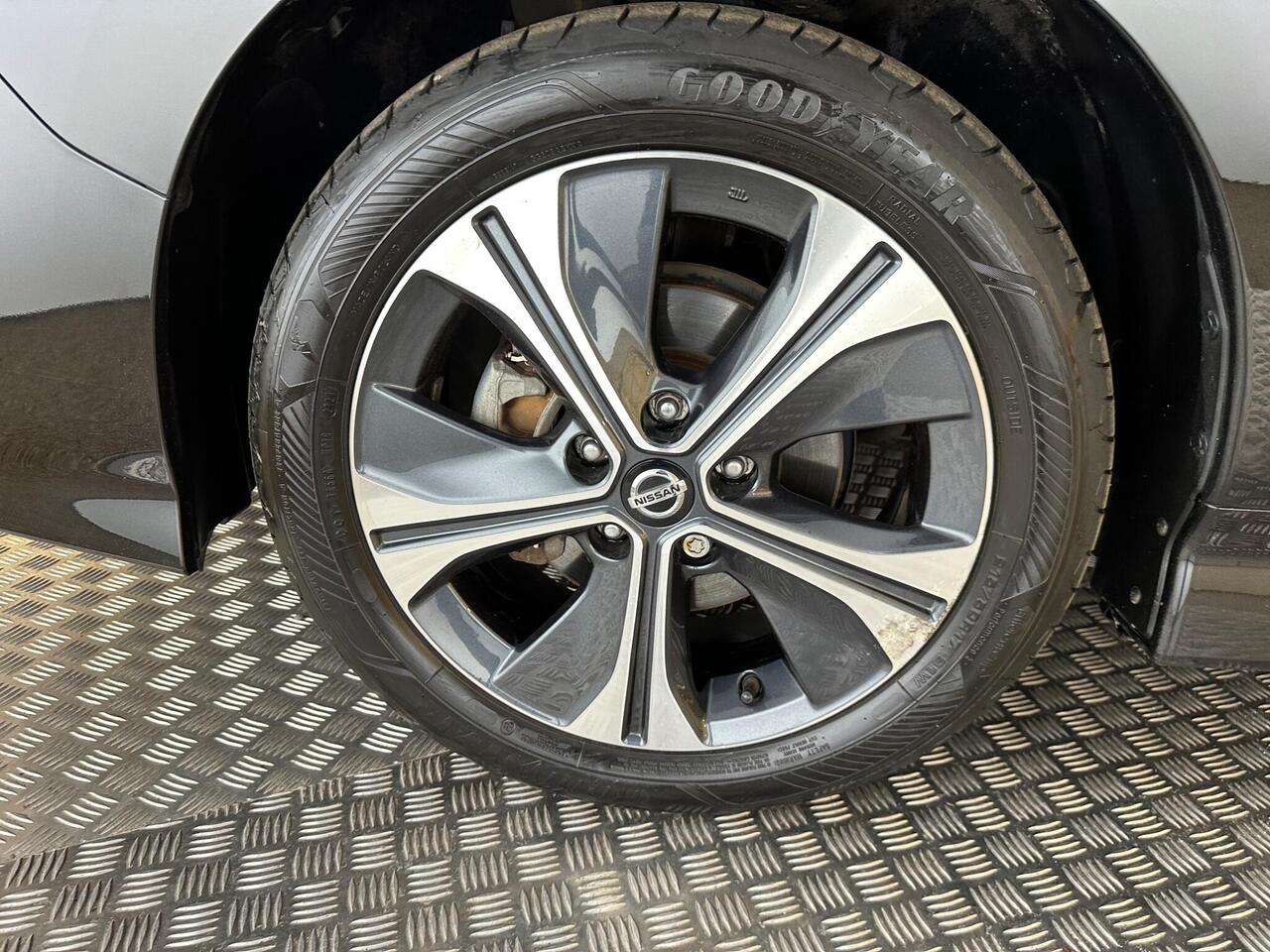 Nissan Leaf DN71WVL