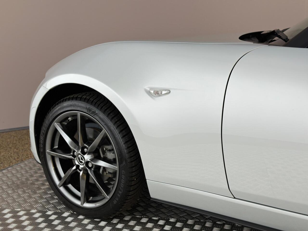 Mazda MX-5 VU19VML