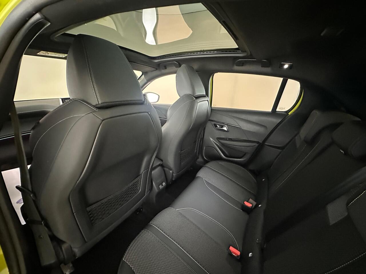 Peugeot 208 FL24CFM