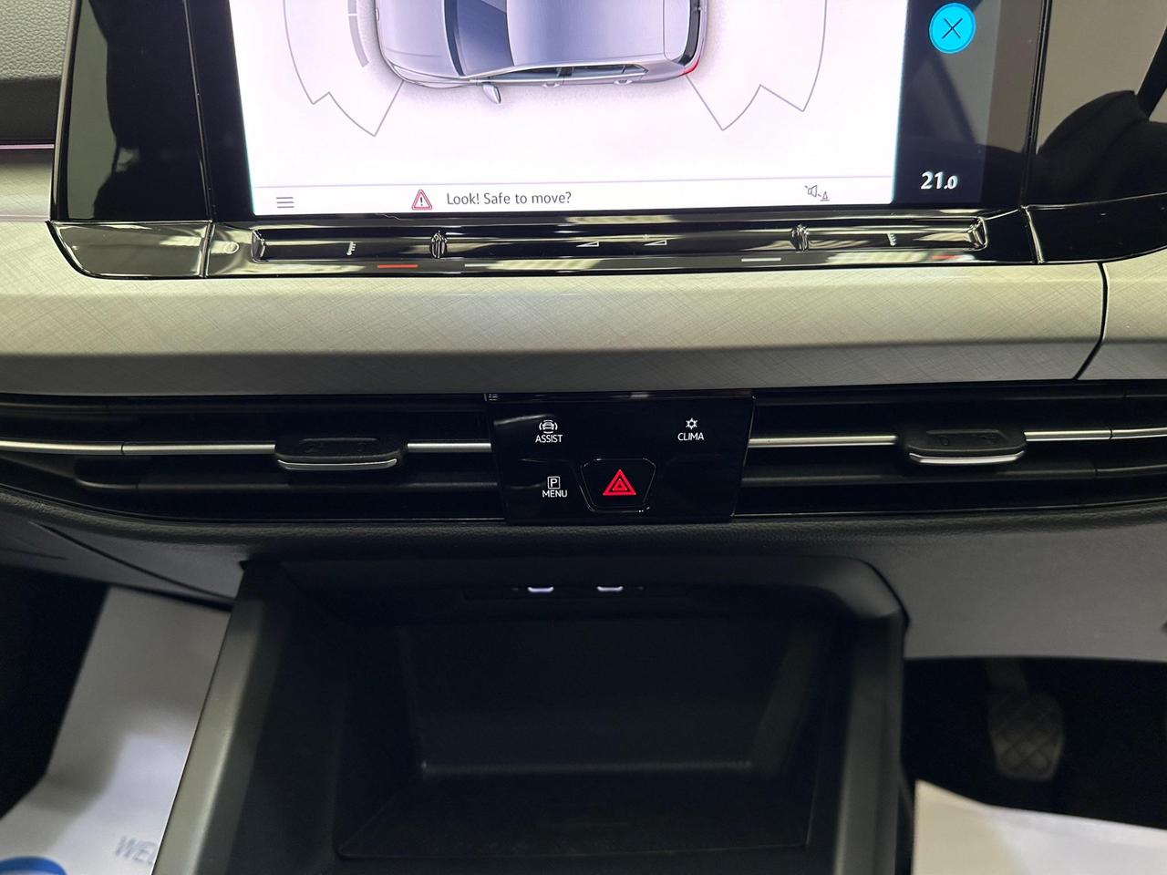 Volkswagen Golf WR70DMZ