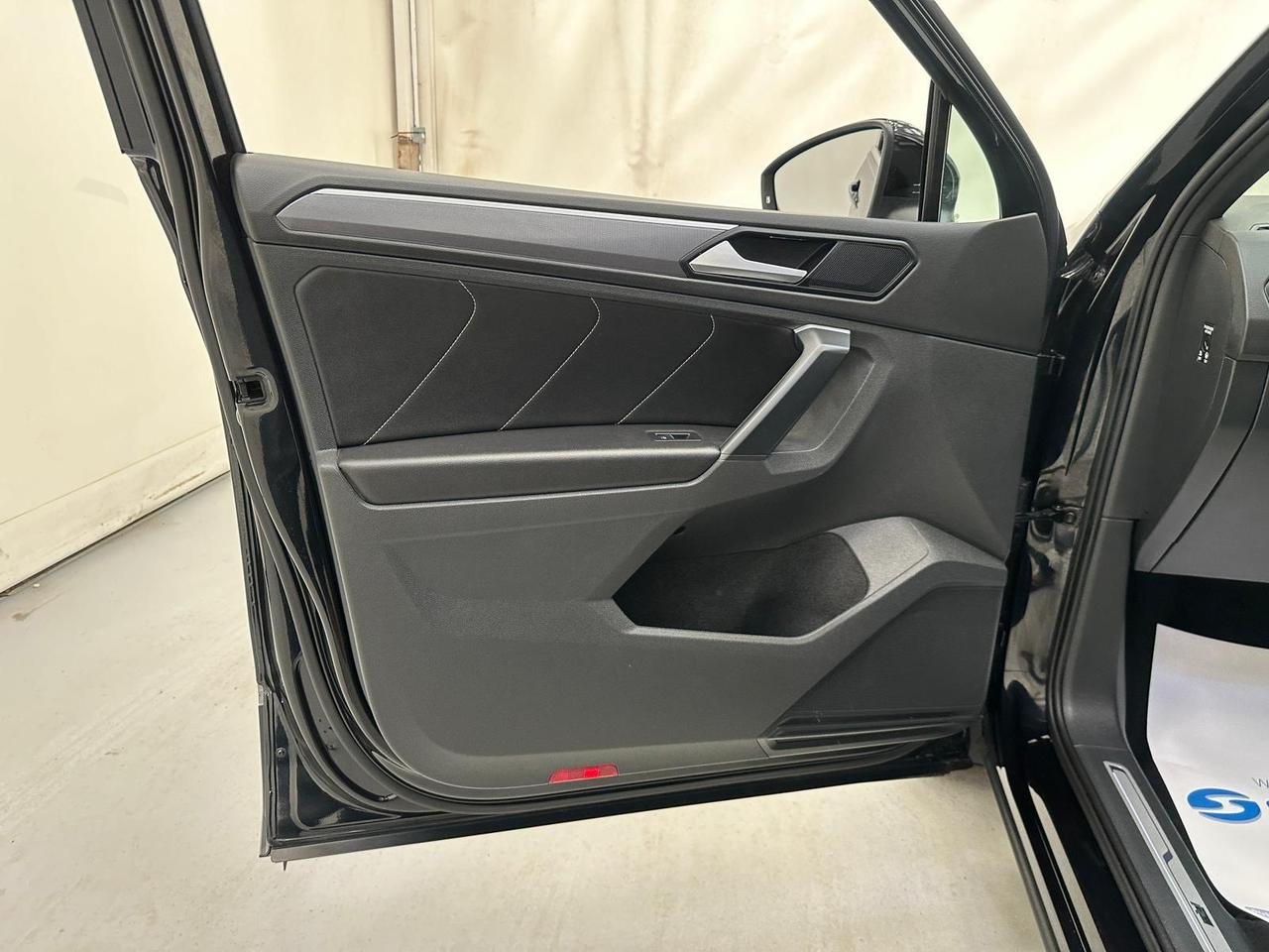 Volkswagen Tiguan KY19ZUB