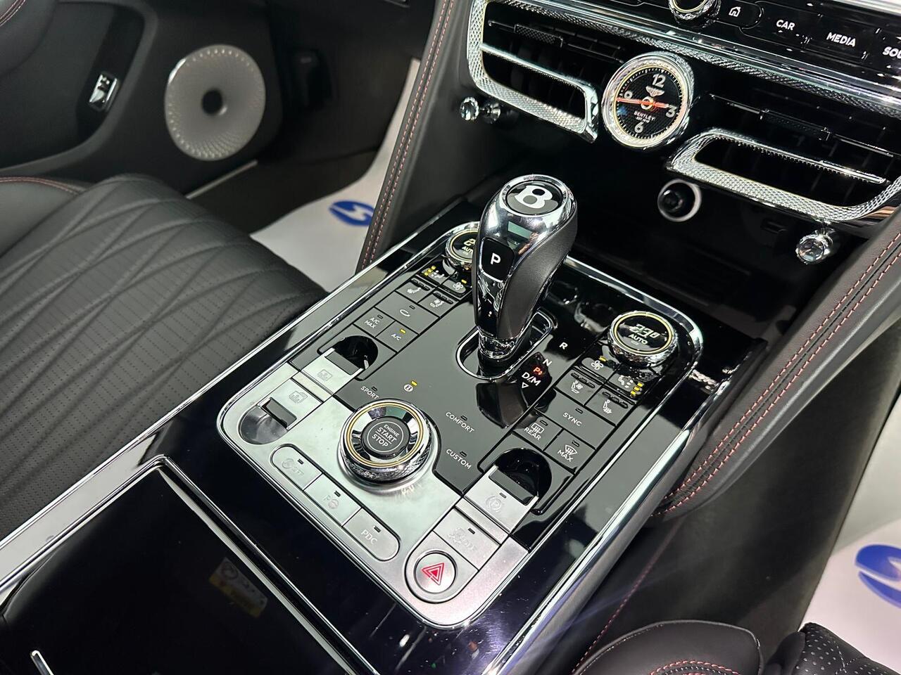 Bentley Flying Spur SN71VZD