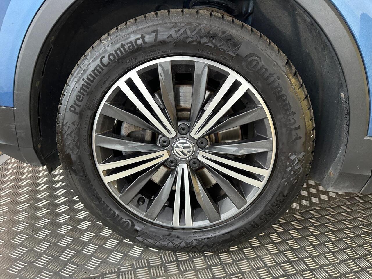 Volkswagen Tiguan Allspace AO68KHD