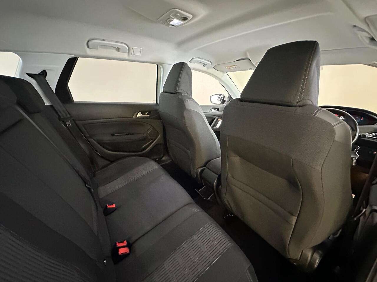 Peugeot 308 SW YB21VWC