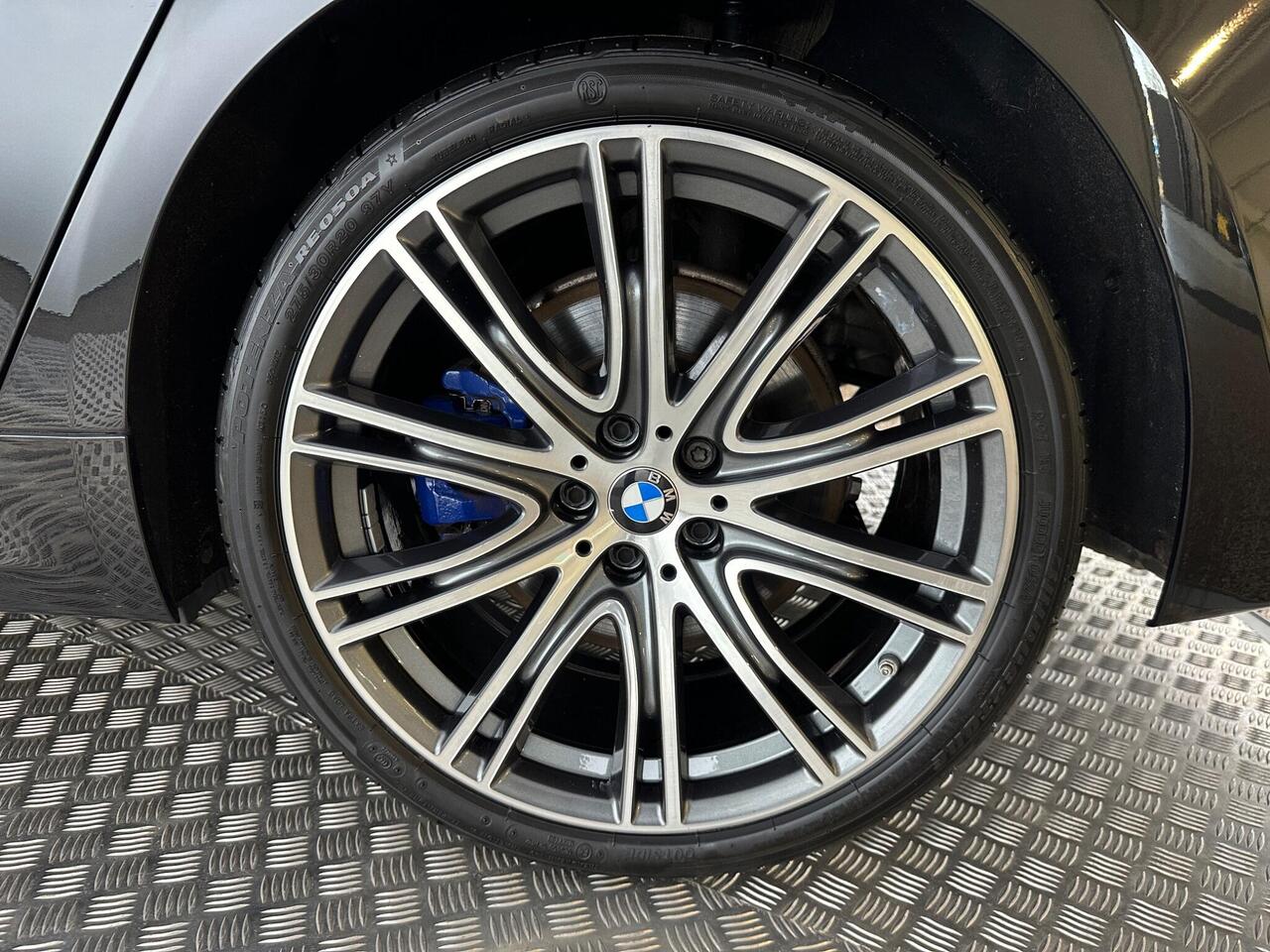 BMW 5 Series LO69YFR