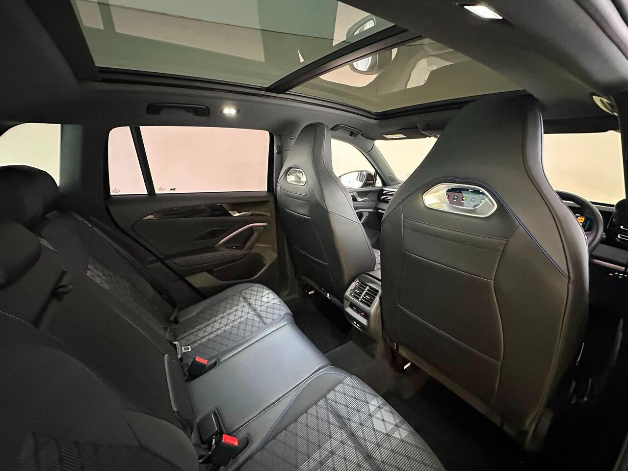 Volkswagen Tiguan KO74HFK