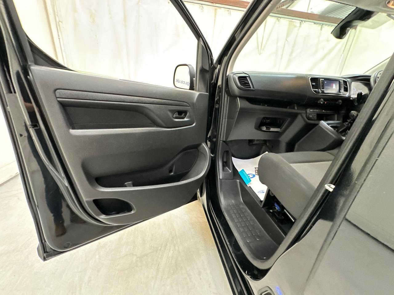 Vauxhall Vivaro KS23DHY