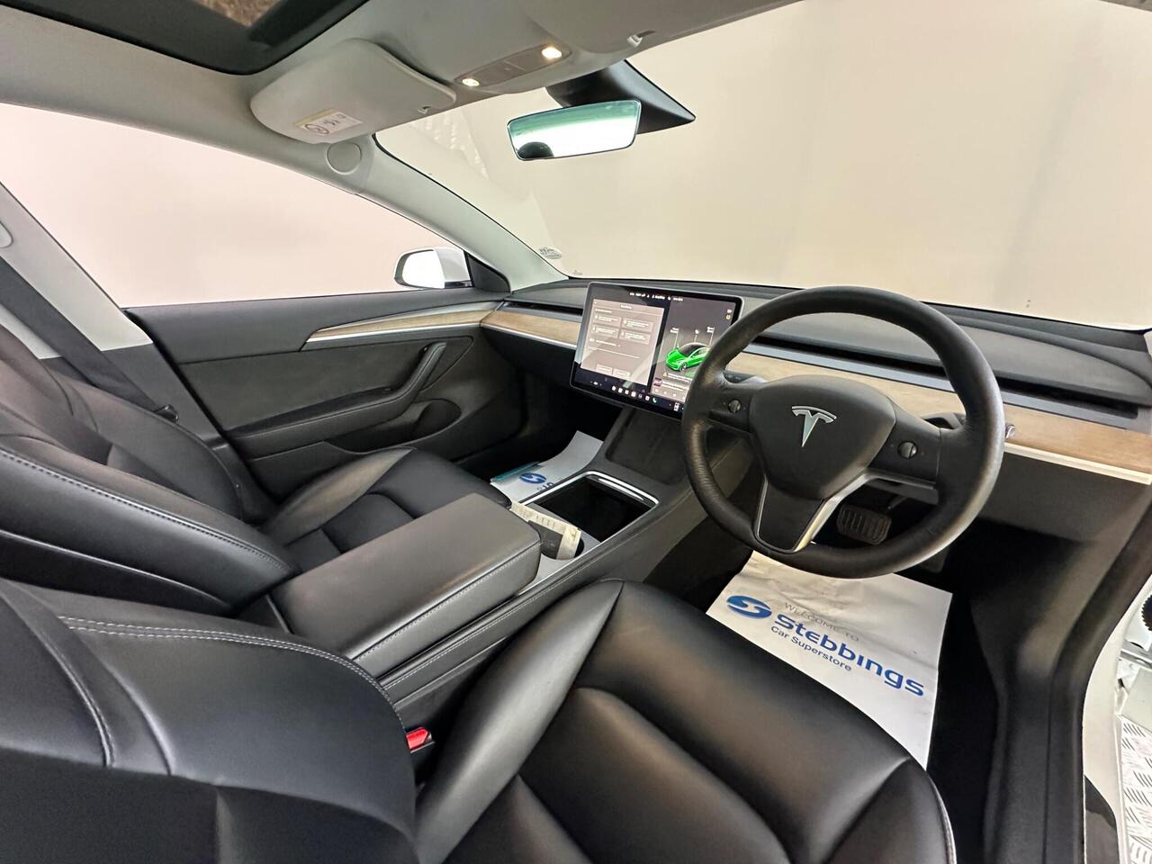 Tesla Model 3 AF72WBK