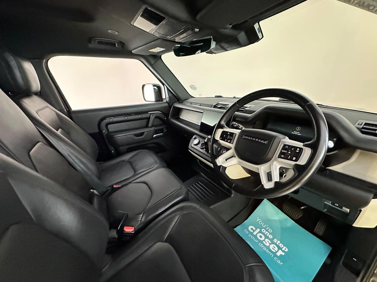 Land Rover Defender 90 GX74TZE