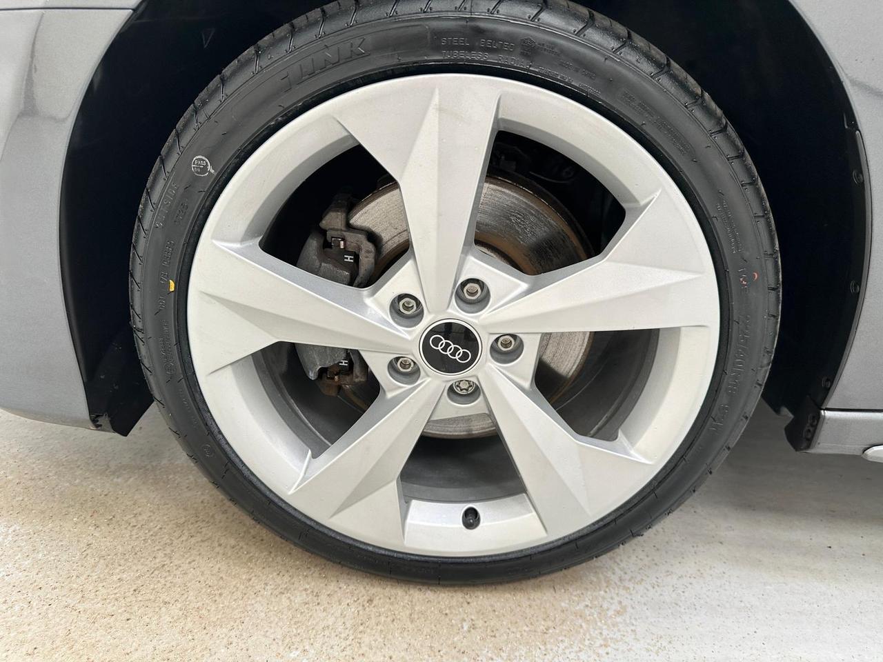 Audi A3 YE21XNF