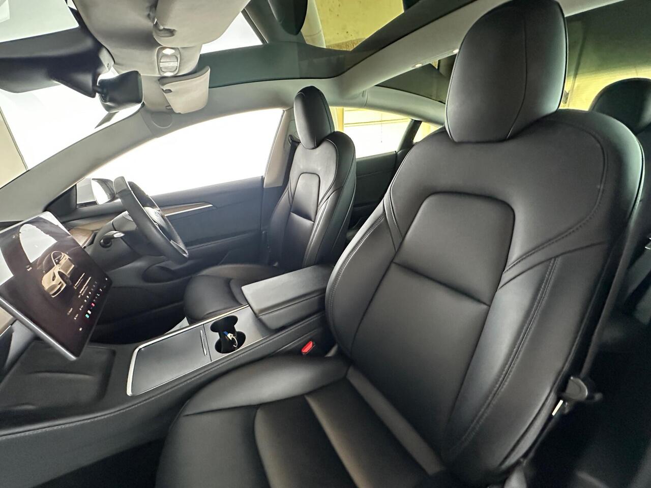 Tesla Model 3 AF72VPX