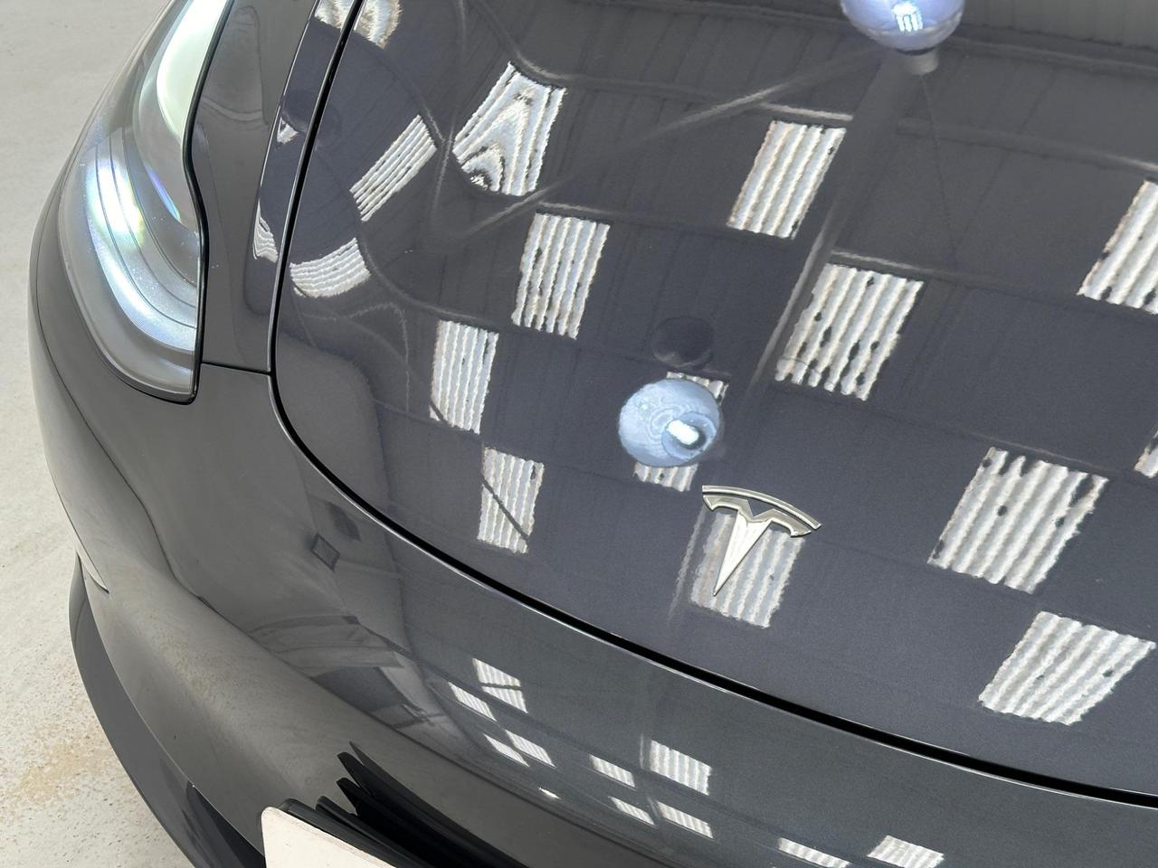 Tesla Model 3 LF71VYC