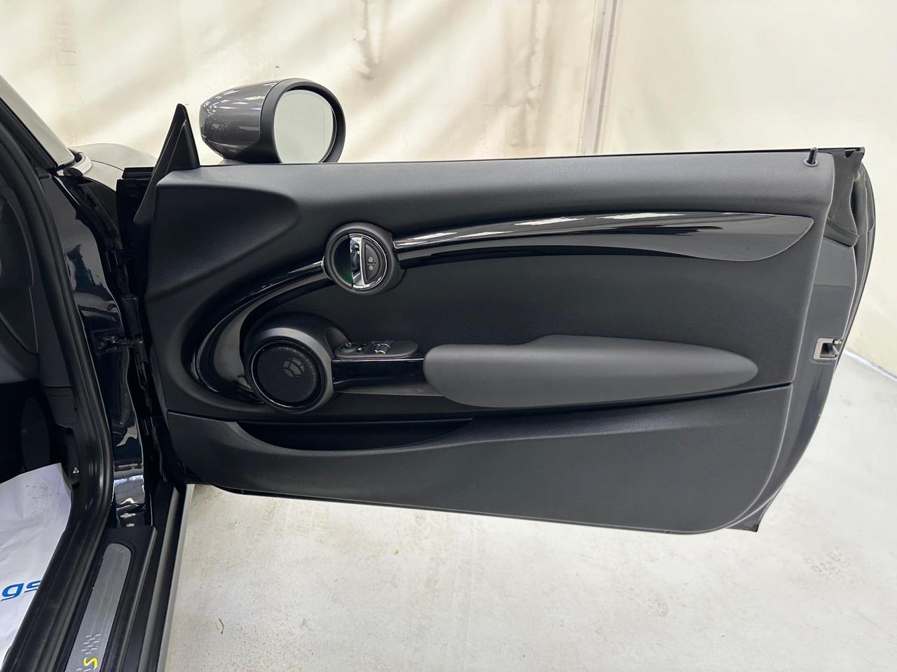 MINI Electric Hatch AK20FZV