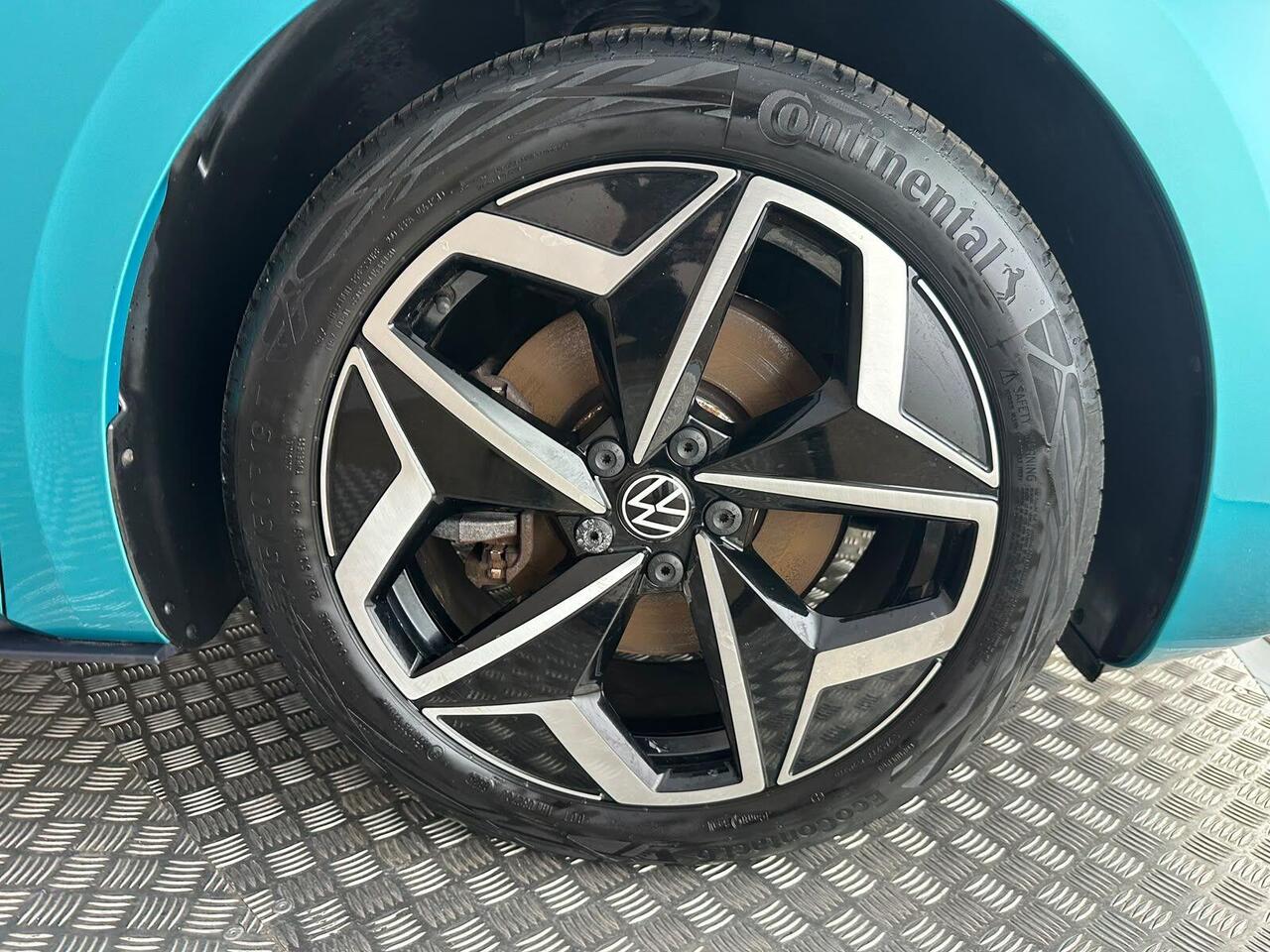 Volkswagen ID.3 GJ70UNR