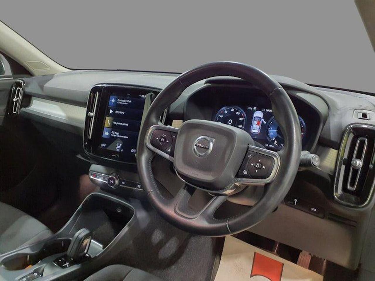 Volvo XC40 YM70GXE