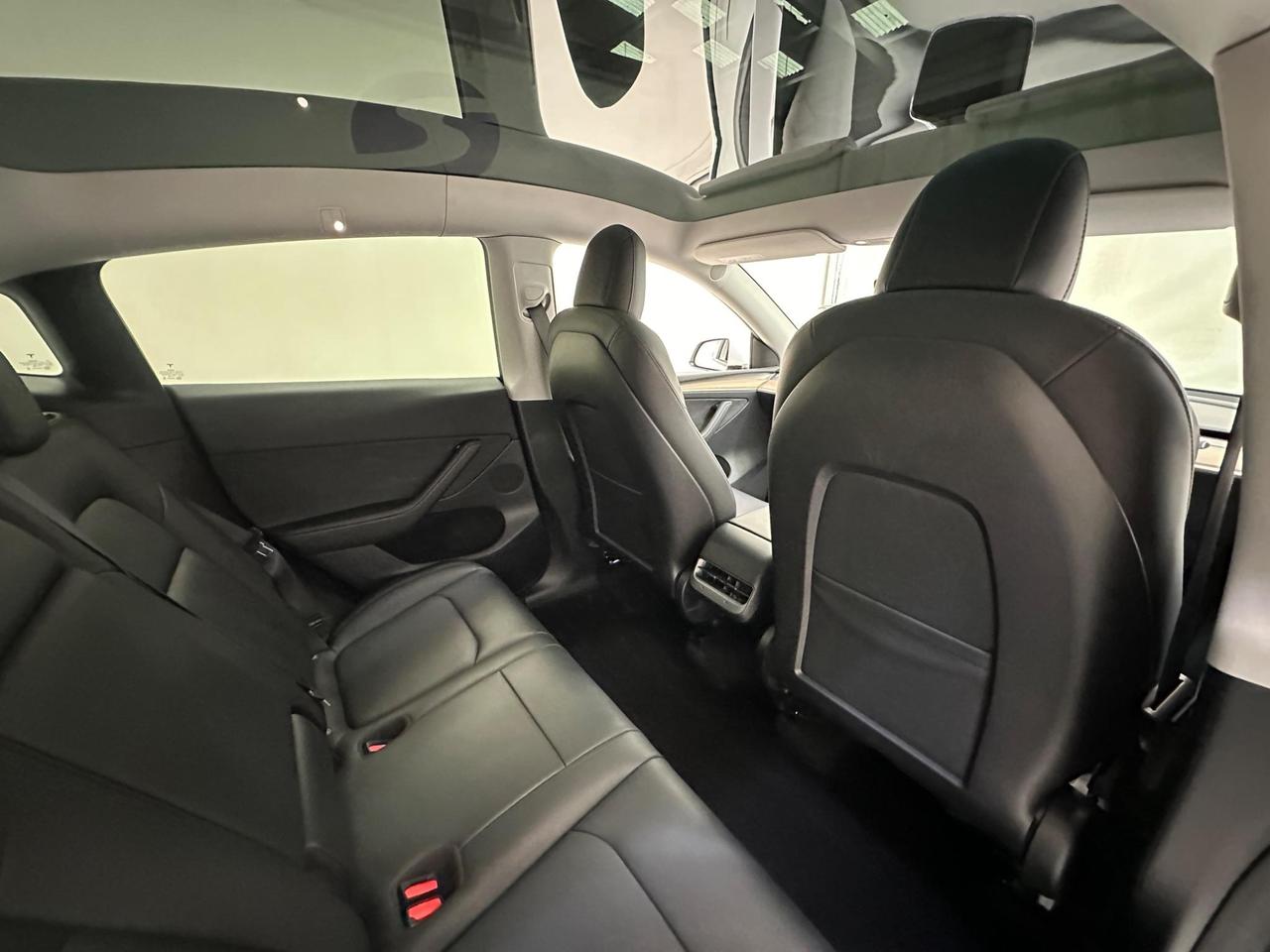 Tesla Model Y AJ22CZU