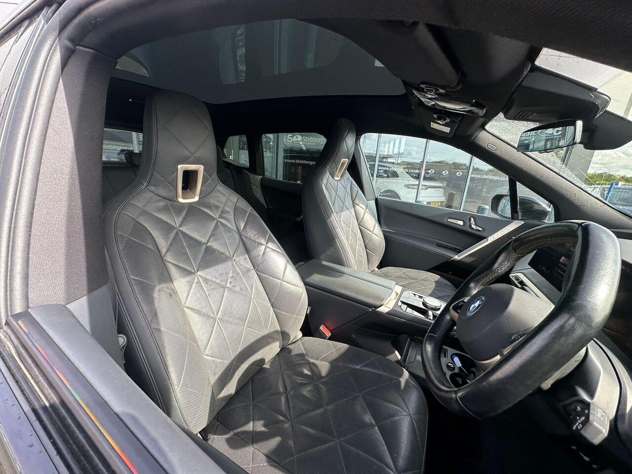 BMW iX AJ22DXU