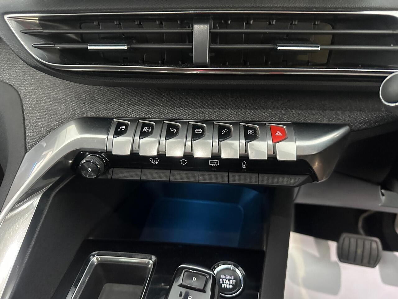 Peugeot 3008 GJ22AHX