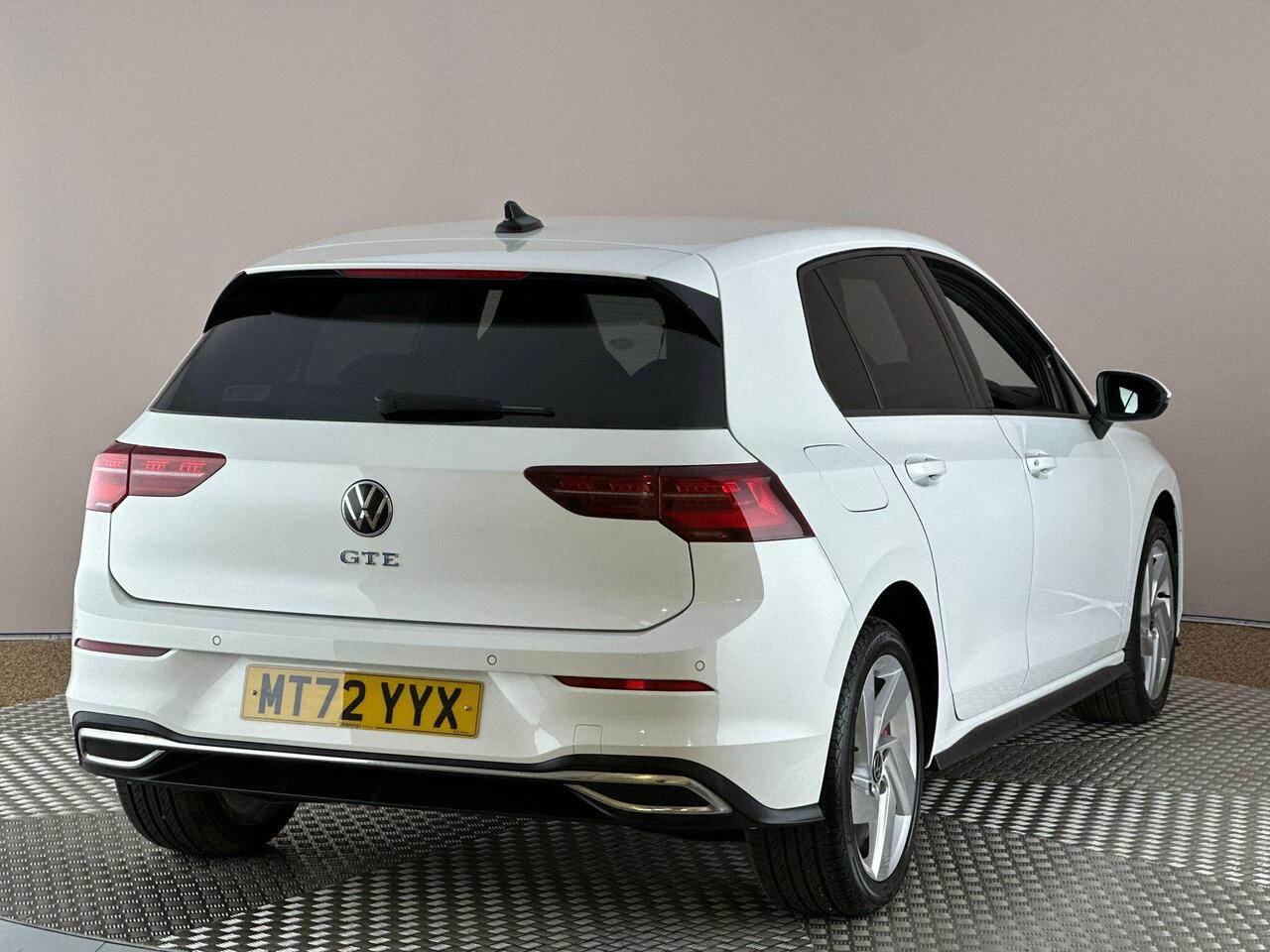 Volkswagen Golf MT72YYX