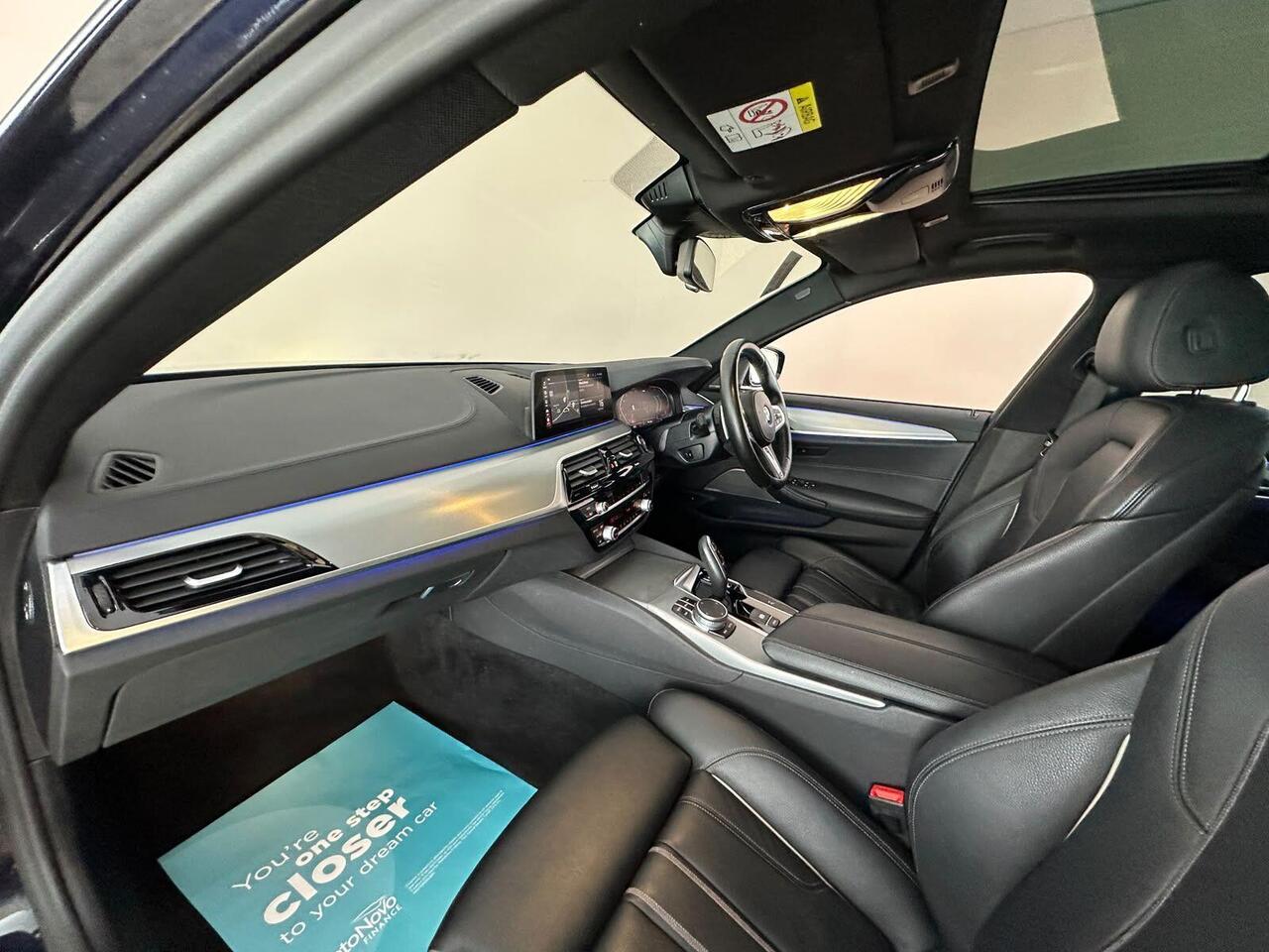 BMW 5 Series YB69BXN