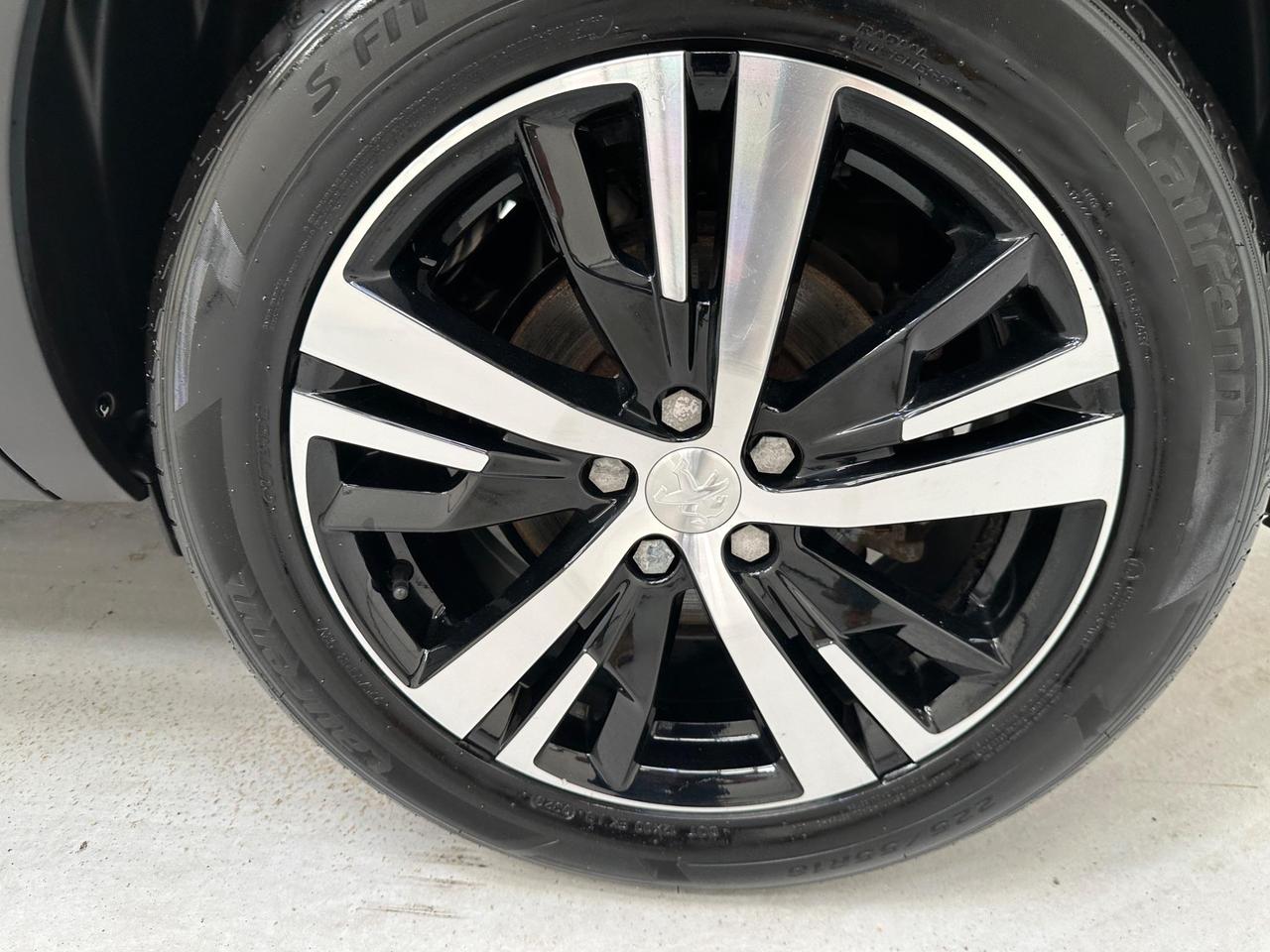Peugeot 5008 SB71YGH