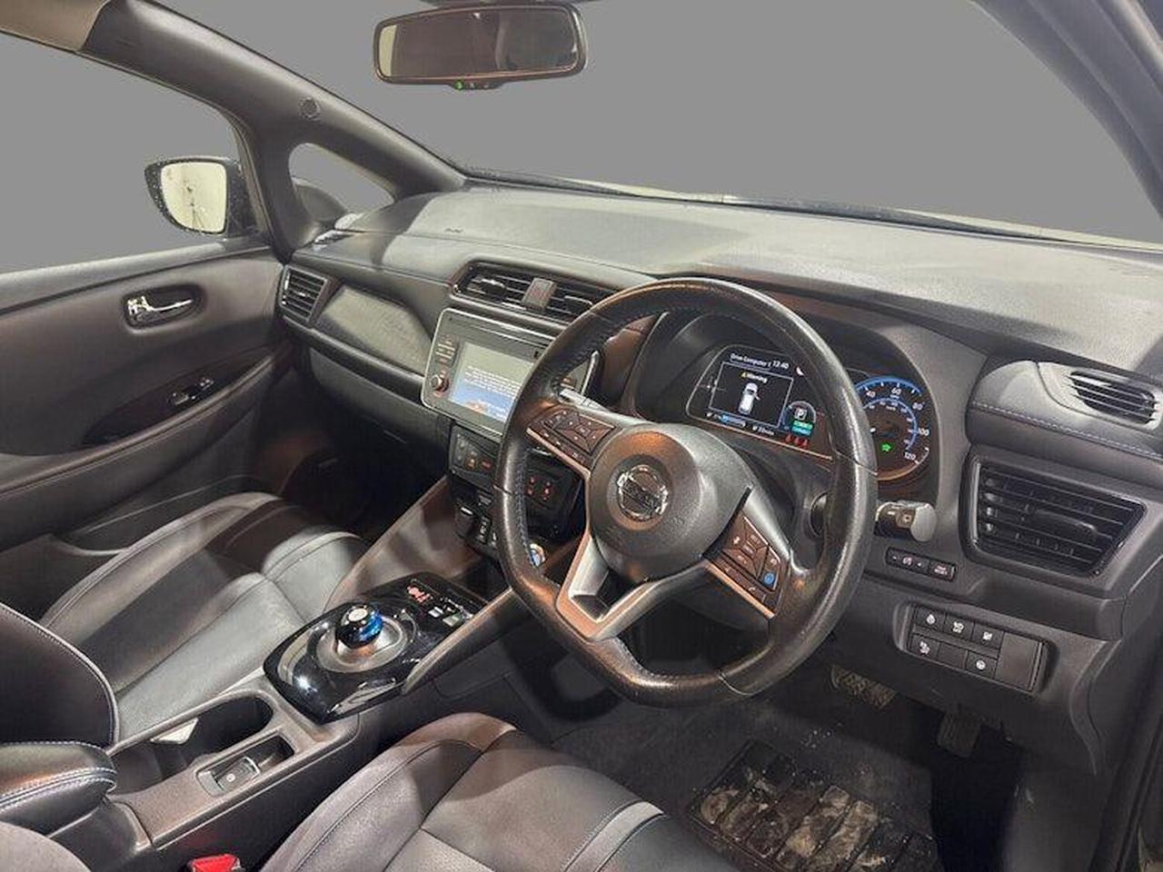 Nissan Leaf LT19GYF