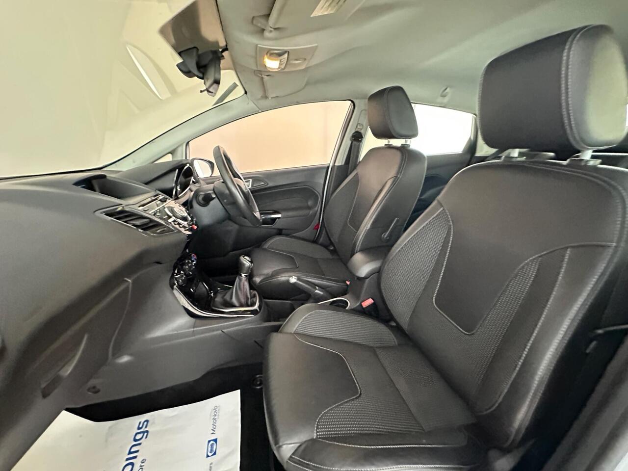 Ford Fiesta DX64JFU