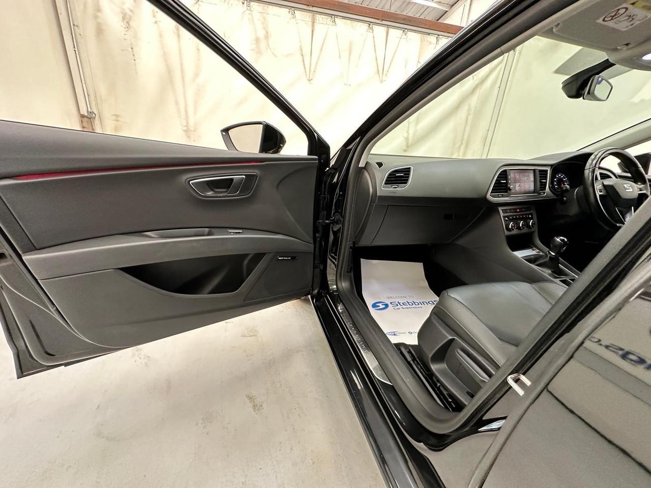 SEAT Leon YL17UVC