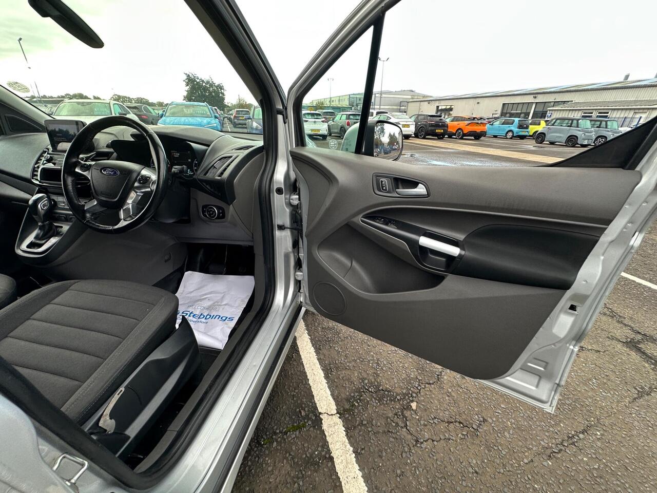 Ford Transit Connect AE21KCU