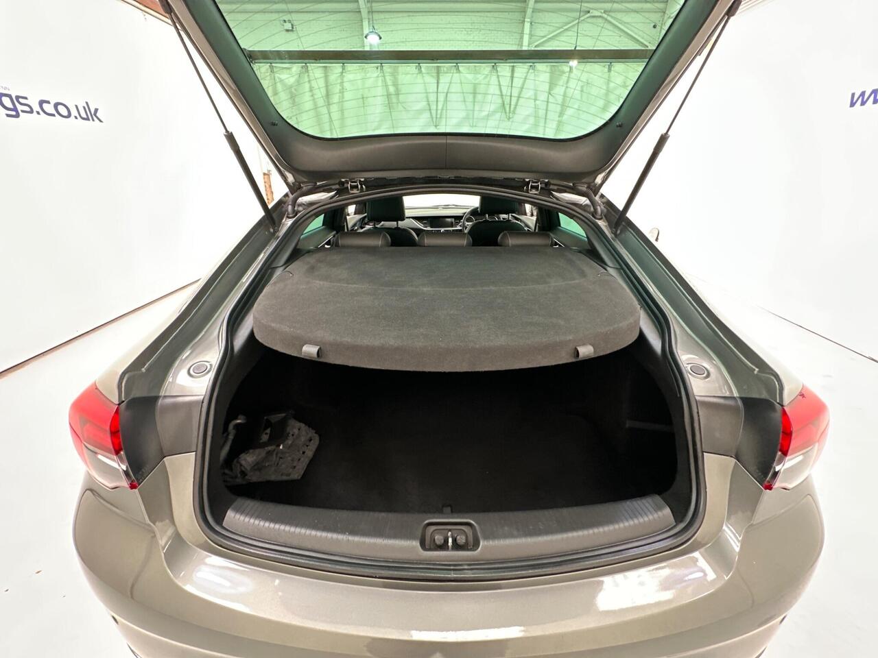Vauxhall Insignia BG18OSM