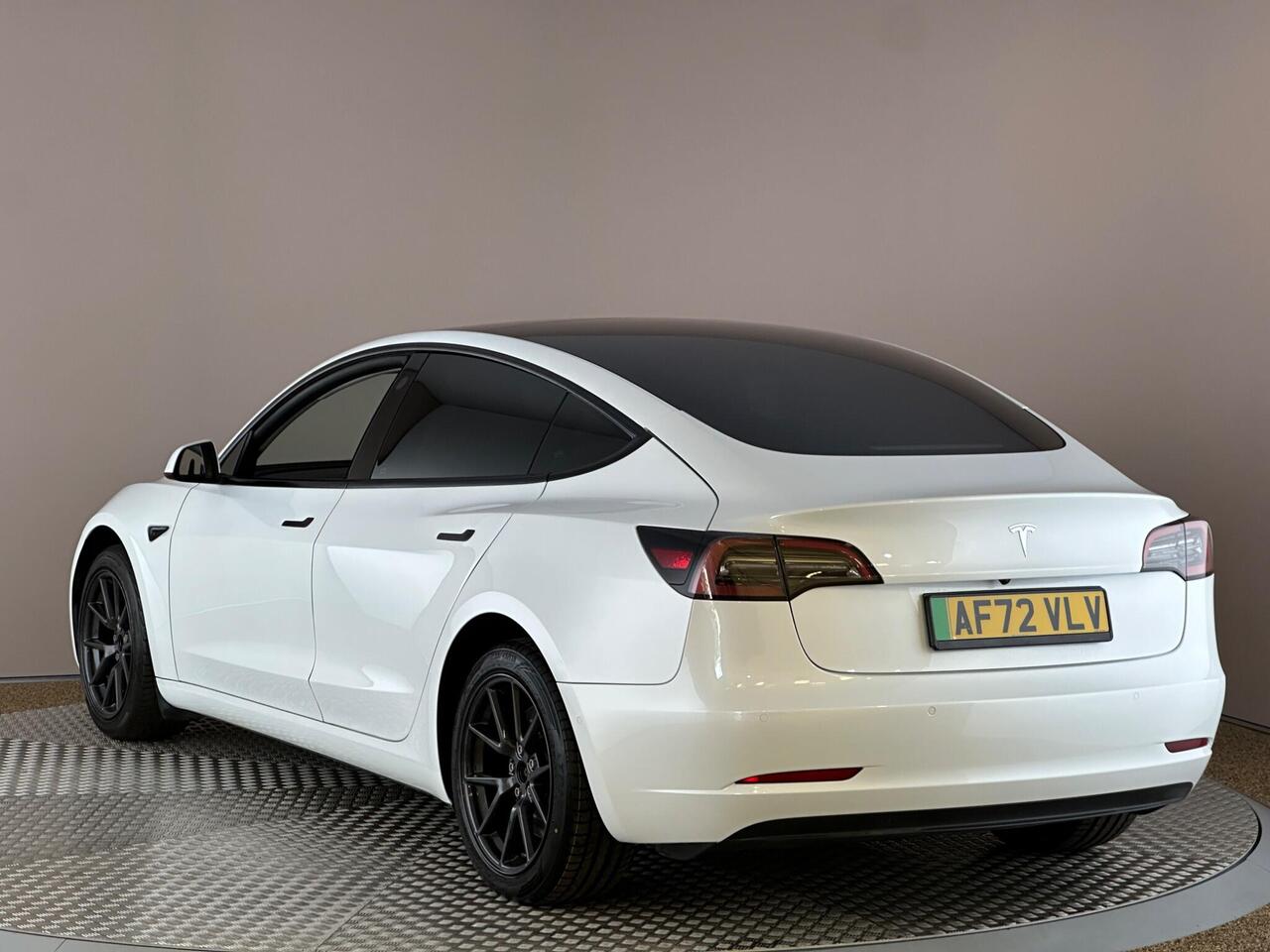 Tesla Model 3 AF72VLV