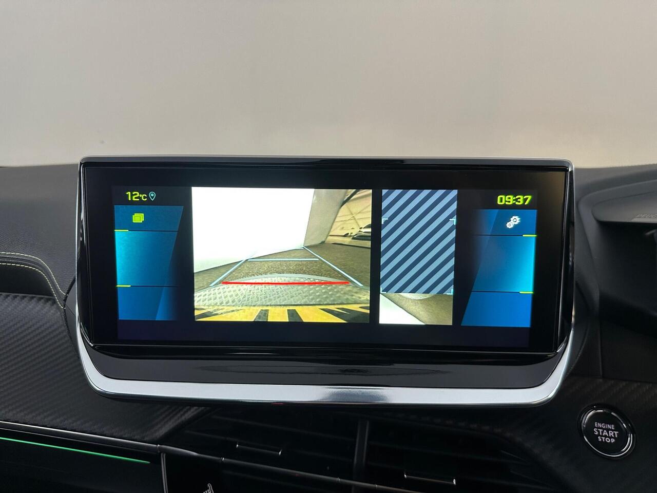 Peugeot E-208 EX71WCM