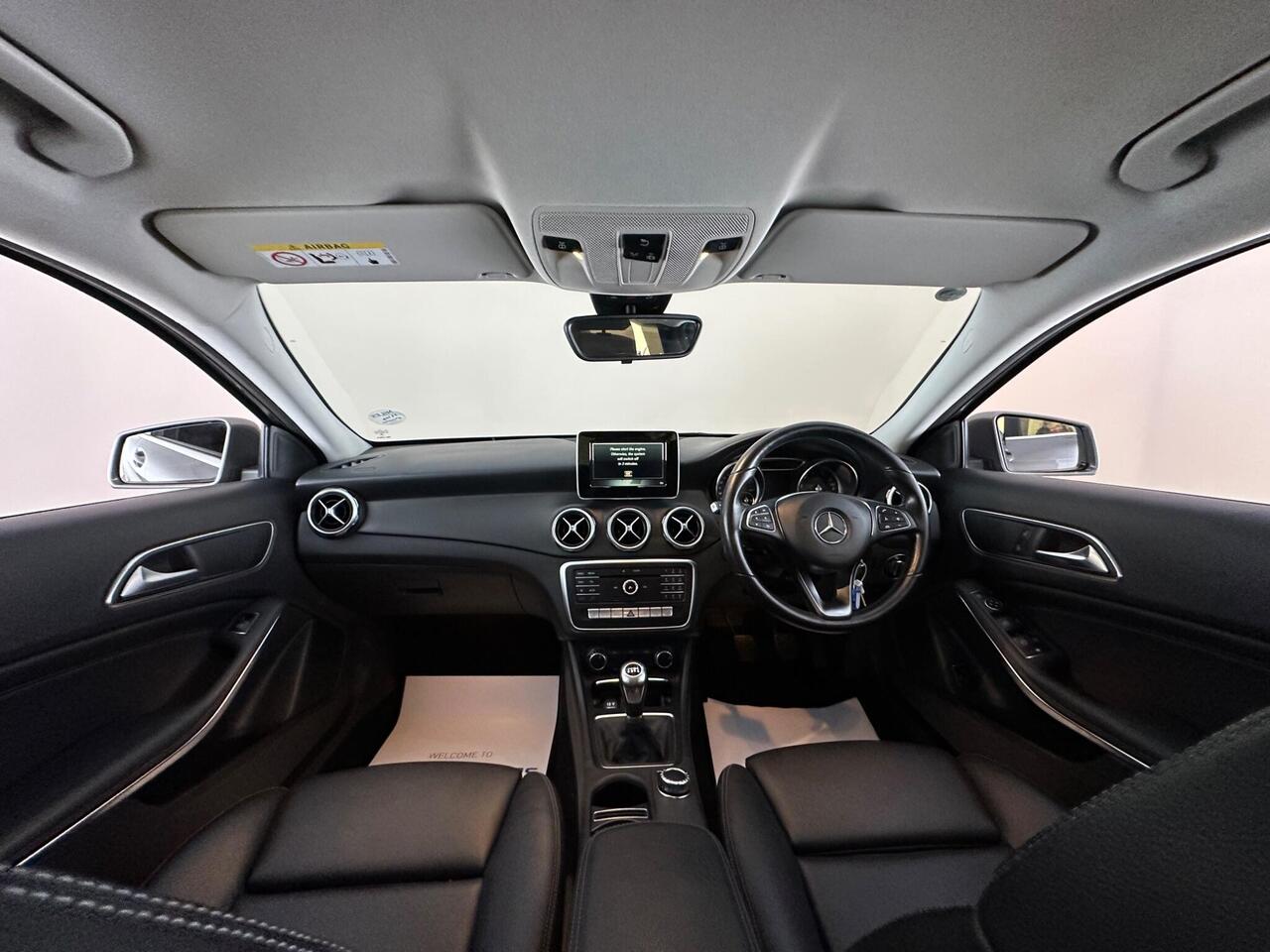 Mercedes-Benz GLA SP68OKA