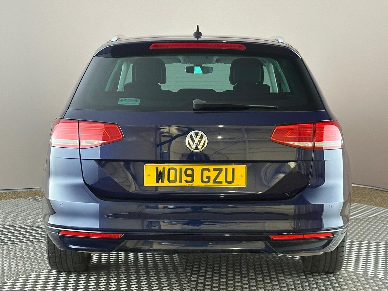 Volkswagen Passat WO19GZU