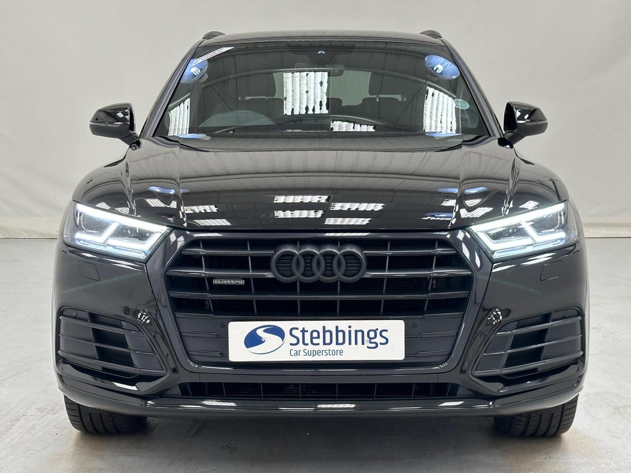 Audi Q5 WF69XDN